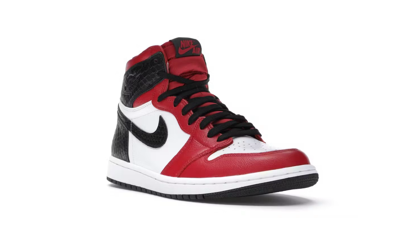 Jordan 1 Retro High Satin Snake Chicago (W)